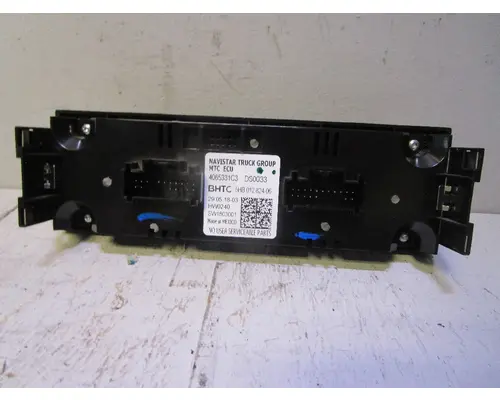 INTERNATIONAL LoneStar-Cab_4065331C3 AC Control