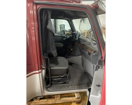 INTERNATIONAL Lonestar Cab