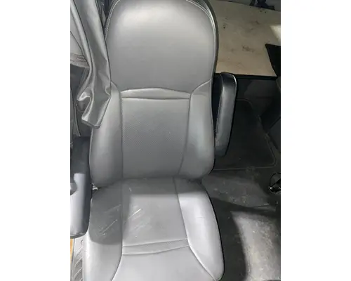INTERNATIONAL Lonestar Cab