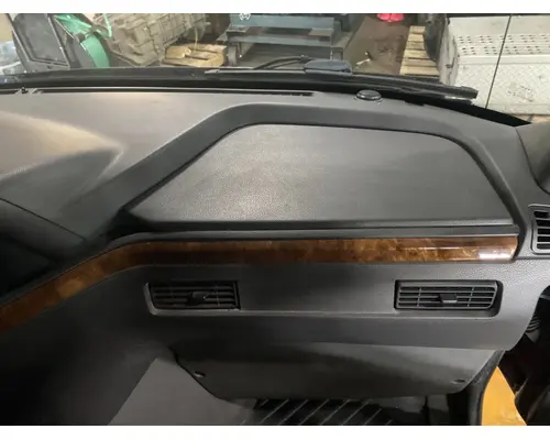 INTERNATIONAL Lonestar Cab