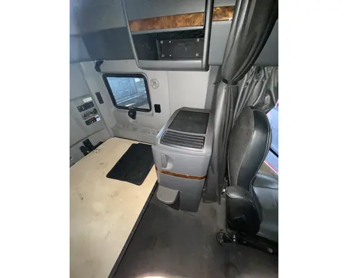 INTERNATIONAL Lonestar Cab