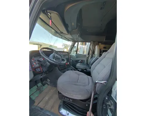 INTERNATIONAL Lonestar Complete Vehicle