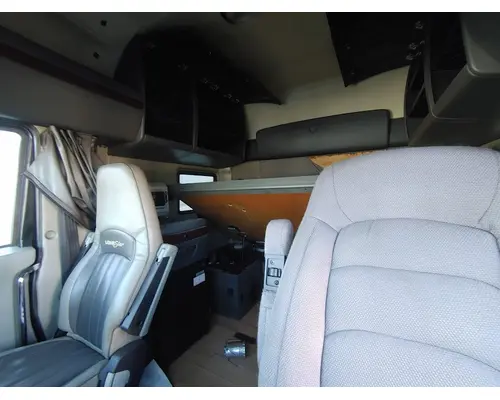 INTERNATIONAL Lonestar Complete Vehicle