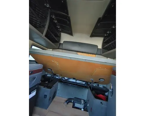 INTERNATIONAL Lonestar Complete Vehicle