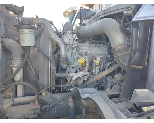 INTERNATIONAL Lonestar Complete Vehicle