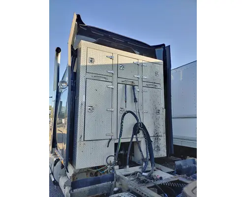 INTERNATIONAL Lonestar Complete Vehicle