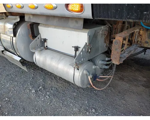 INTERNATIONAL Lonestar Complete Vehicle