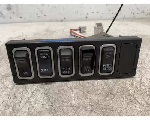 INTERNATIONAL Lonestar Dash  Console Switch