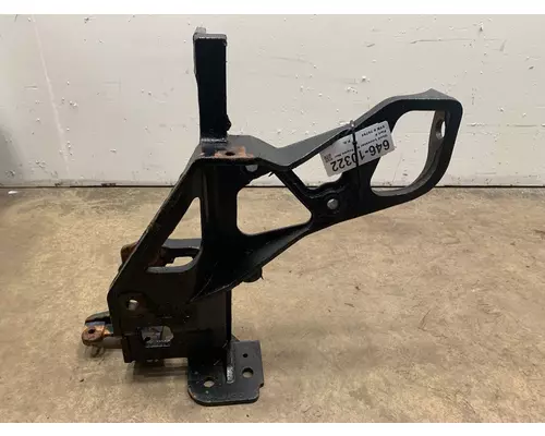 INTERNATIONAL Lonestar Frame HornBumper Mount