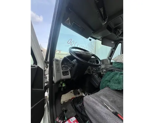 INTERNATIONAL MA025 Door Assembly, Front