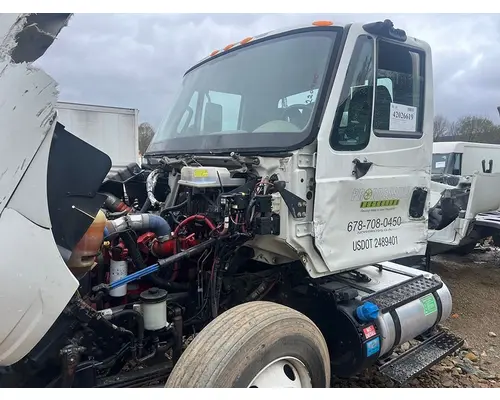 INTERNATIONAL MA025 Door Assembly, Front