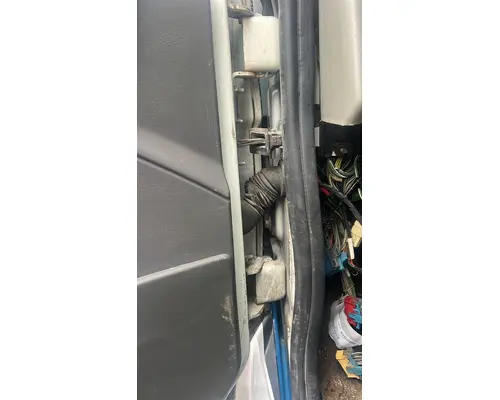 INTERNATIONAL MA025 Door Assembly, Front