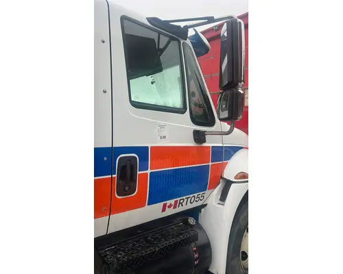 INTERNATIONAL MA025 Door Assembly, Front