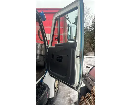 INTERNATIONAL MA025 Door Assembly, Front