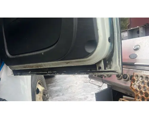 INTERNATIONAL MA025 Door Assembly, Front