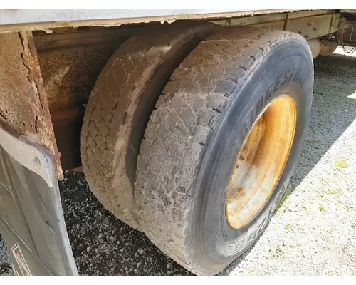 INTERNATIONAL MA065 Complete Vehicle