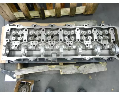 INTERNATIONAL MAXXFORCE 13 Cylinder Head