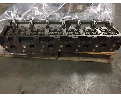 INTERNATIONAL MAXXFORCE 13 Cylinder Head