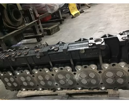 INTERNATIONAL MAXXFORCE 13 Cylinder Head