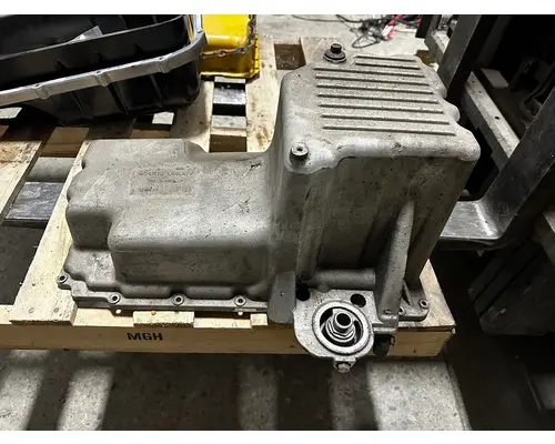 INTERNATIONAL MAXXFORCE 7 Oil Pan