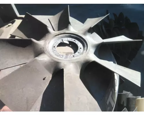 INTERNATIONAL MAXXFORCE DT FAN COOLING
