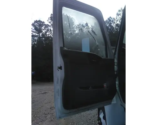 INTERNATIONAL MV607 2019-2025 DOOR ASSEMBLY, FRONT
