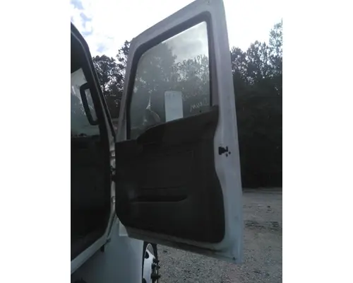 INTERNATIONAL MV607 2019-2025 DOOR ASSEMBLY, FRONT