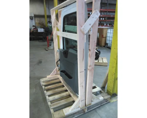 INTERNATIONAL MV607 2019-2025 DOOR ASSEMBLY, FRONT