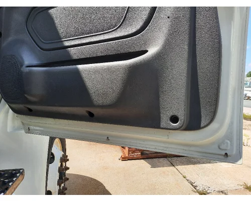INTERNATIONAL MV607 2019-2025 DOOR ASSEMBLY, FRONT