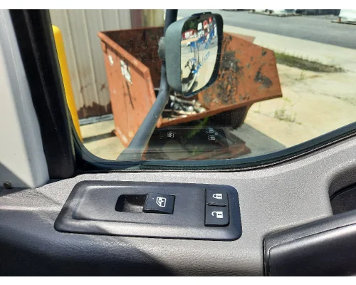 INTERNATIONAL MV607 2019-2025 DOOR ASSEMBLY, FRONT