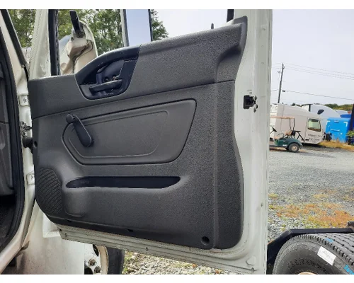 INTERNATIONAL MV607 2019-2025 DOOR ASSEMBLY, FRONT