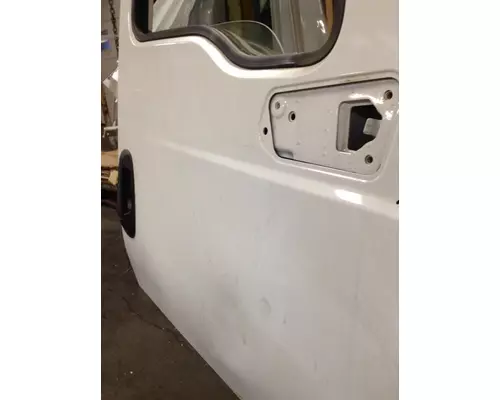 INTERNATIONAL MV607 2019-2025 DOOR ASSEMBLY, FRONT