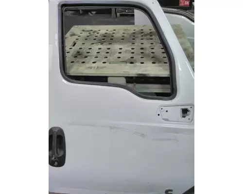 INTERNATIONAL MV607 2019-2025 DOOR ASSEMBLY, FRONT