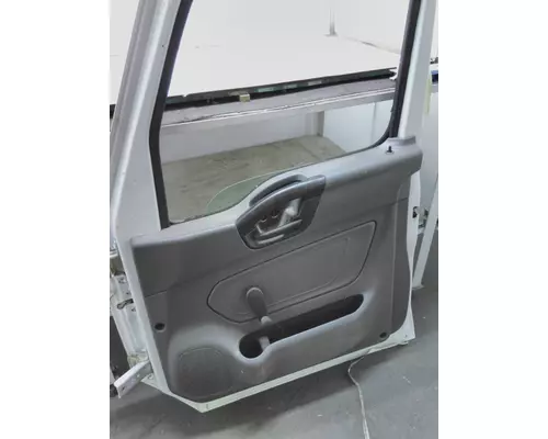 INTERNATIONAL MV607 2019-2025 DOOR ASSEMBLY, FRONT