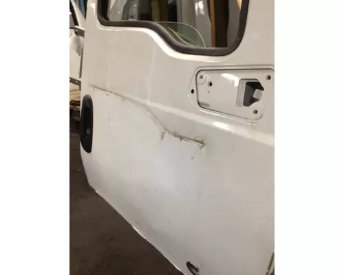 INTERNATIONAL MV607 2019-2025 DOOR ASSEMBLY, FRONT