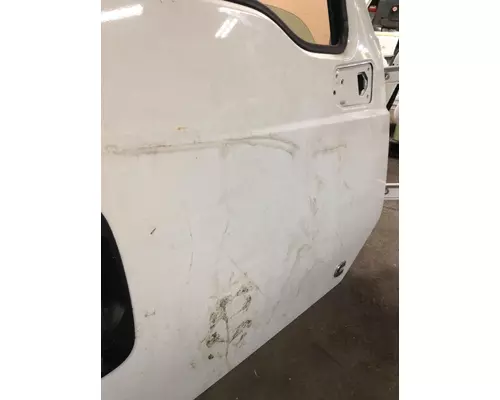 INTERNATIONAL MV607 2019-2025 DOOR ASSEMBLY, FRONT