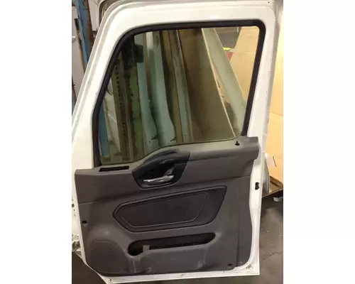 INTERNATIONAL MV607 2019-2025 DOOR ASSEMBLY, FRONT