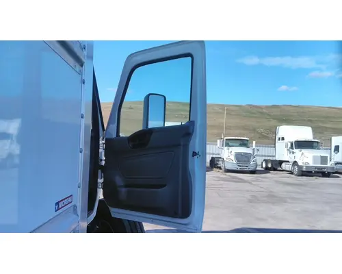 INTERNATIONAL MV607 2019-2025 DOOR ASSEMBLY, FRONT