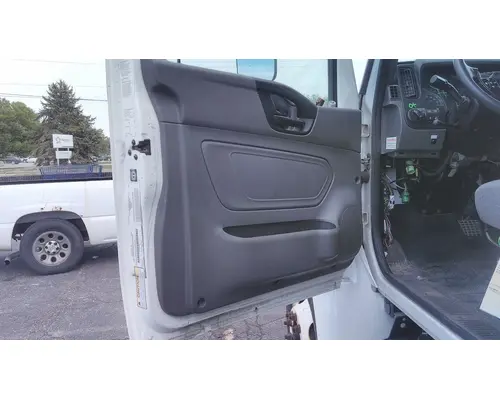 INTERNATIONAL MV607 2019-2025 DOOR ASSEMBLY, FRONT