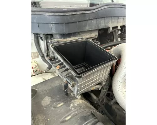 INTERNATIONAL MV607 Air Cleaner