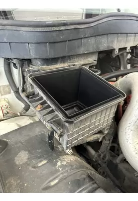 INTERNATIONAL MV607 Air Cleaner