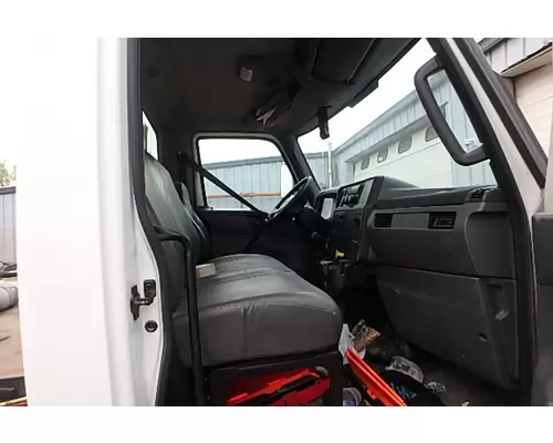 INTERNATIONAL MV607 Cab