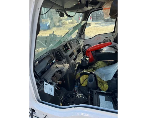 INTERNATIONAL MV607 Cab