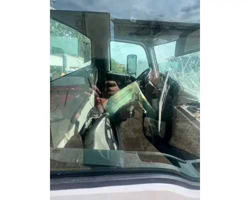 INTERNATIONAL MV607 Complete Vehicle