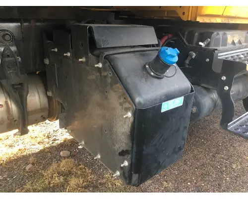 INTERNATIONAL MV607 DEF Tank