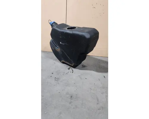INTERNATIONAL MV607 DEF Tank