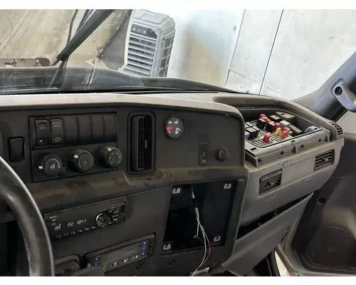 INTERNATIONAL MV607 Dash Assembly