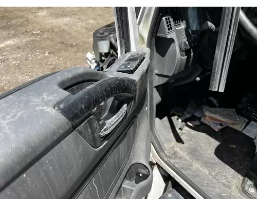 INTERNATIONAL MV607 Door Assembly, Front
