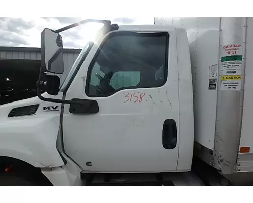 INTERNATIONAL MV607 Door Assembly, Front