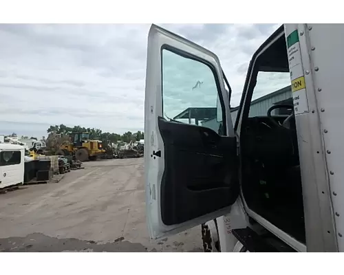 INTERNATIONAL MV607 Door Assembly, Front